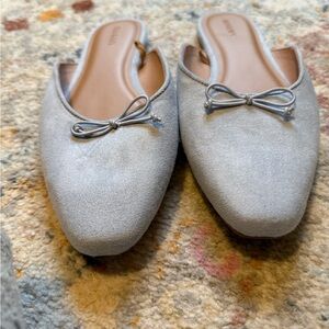 Never Worn Old Navy Women's Light Blue Slide On Flats with Bow